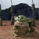 Star Wars The Child, jouet en peluche parlant avec sons du personnage et accessoires, jouet The Mandalorian – image 5 sur 8