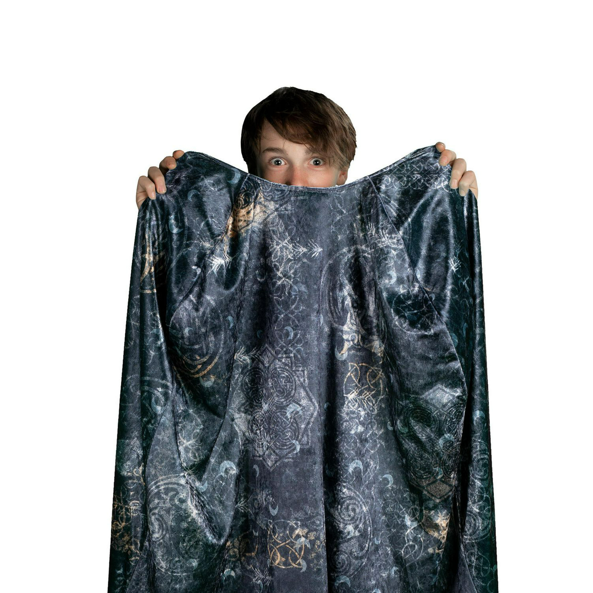 Invisibility cloak: Clothing company says garments that make the wearer  invisible are only 5-10 years away