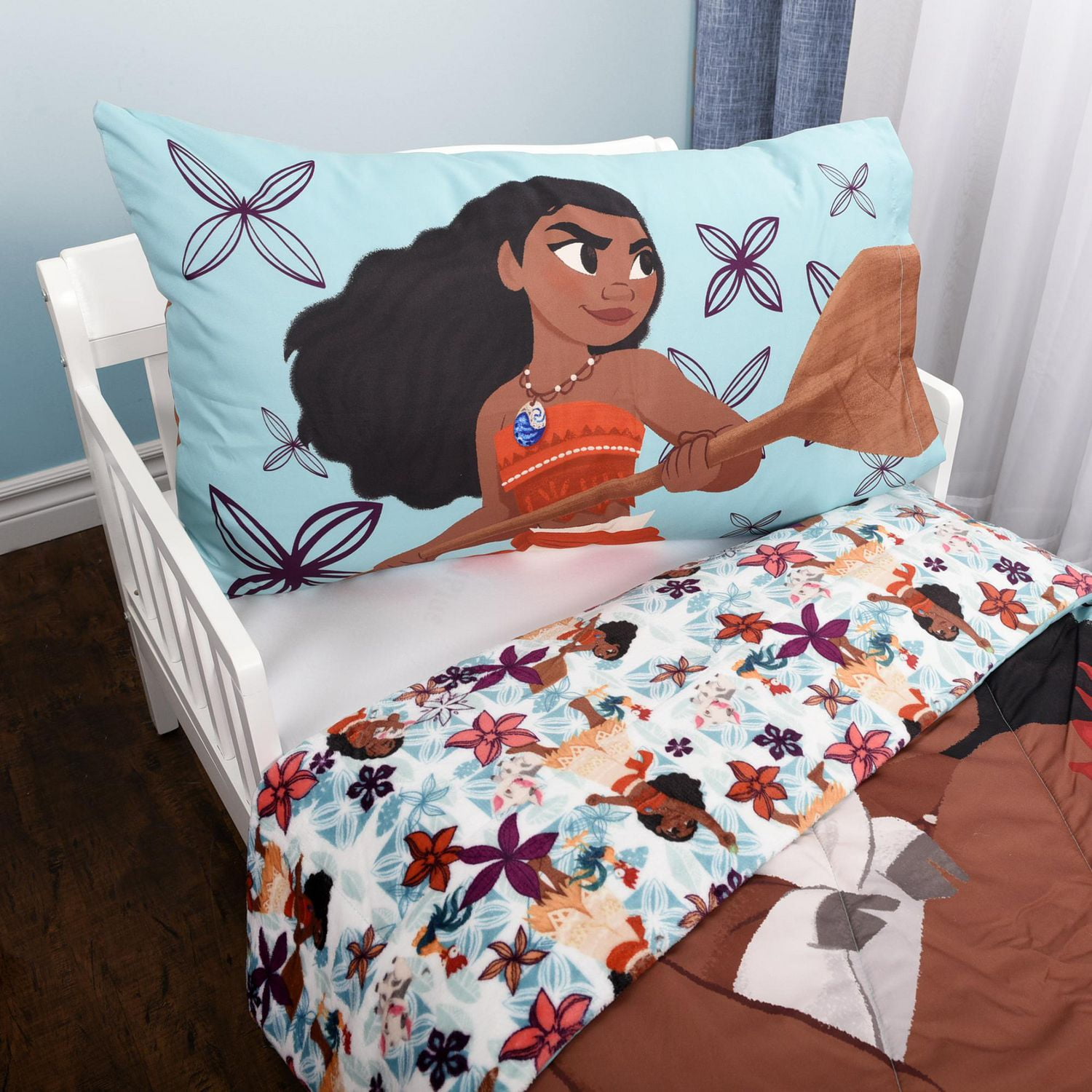 Disney Moana 2-Piece Toddler Bedding Set including Comforter and