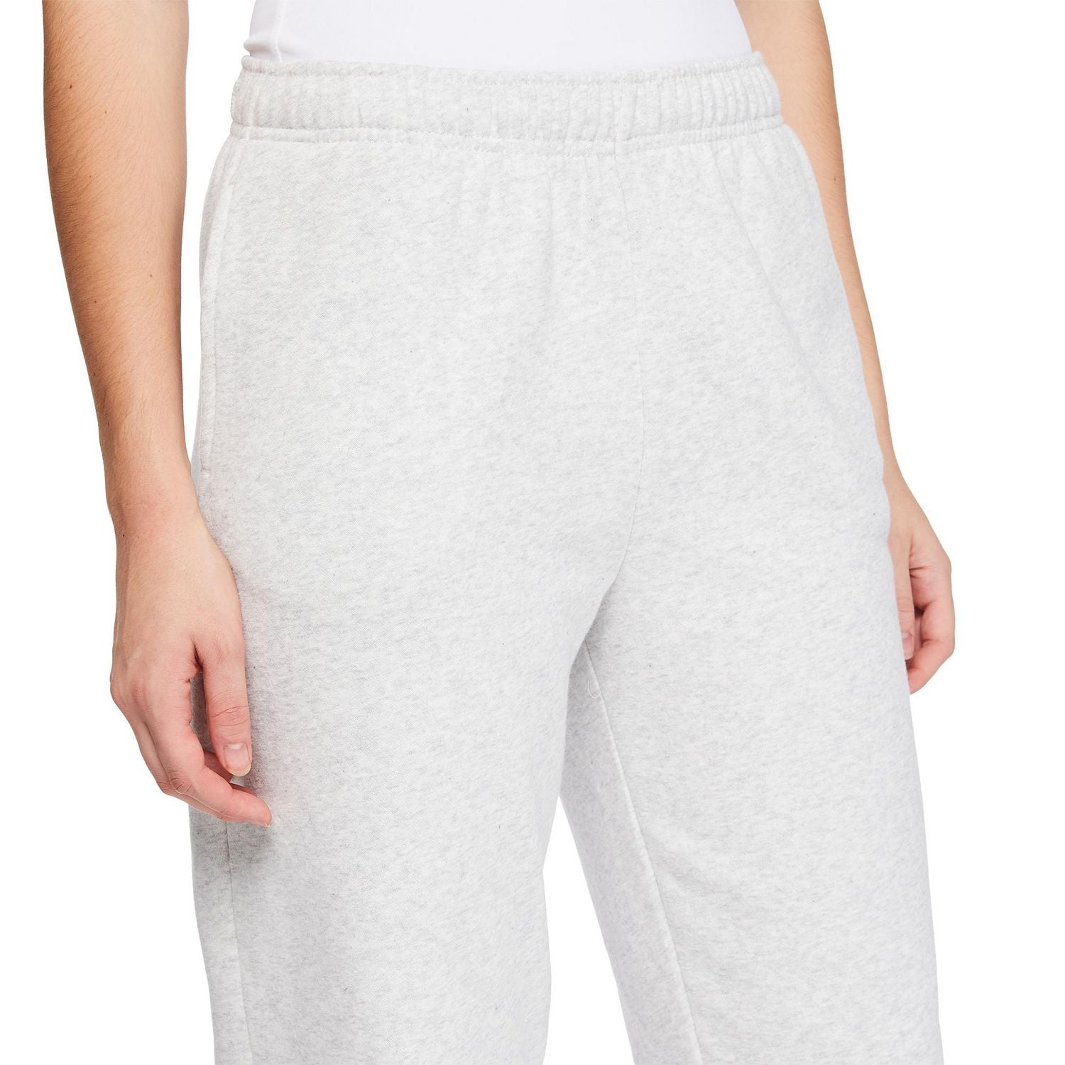No Boundaries Women's Oversized Jogger