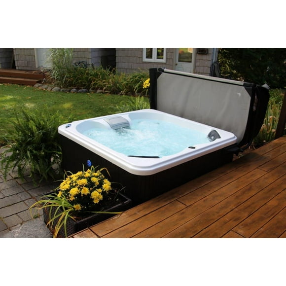 Saskatoon 12-Jet 4-Person Acrylic Hot Tub
