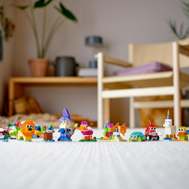 Deux mini-figurines personnalisées sur une brique personnalisée -  Fabriquées à partir de LEGO recyclés - Cadeau parfait pour la  Saint-Valentin 