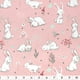 Tissu pré-coupé Fat Quarter de Fabric Creations rose avec des lapins blancs peints – image 2 sur 2