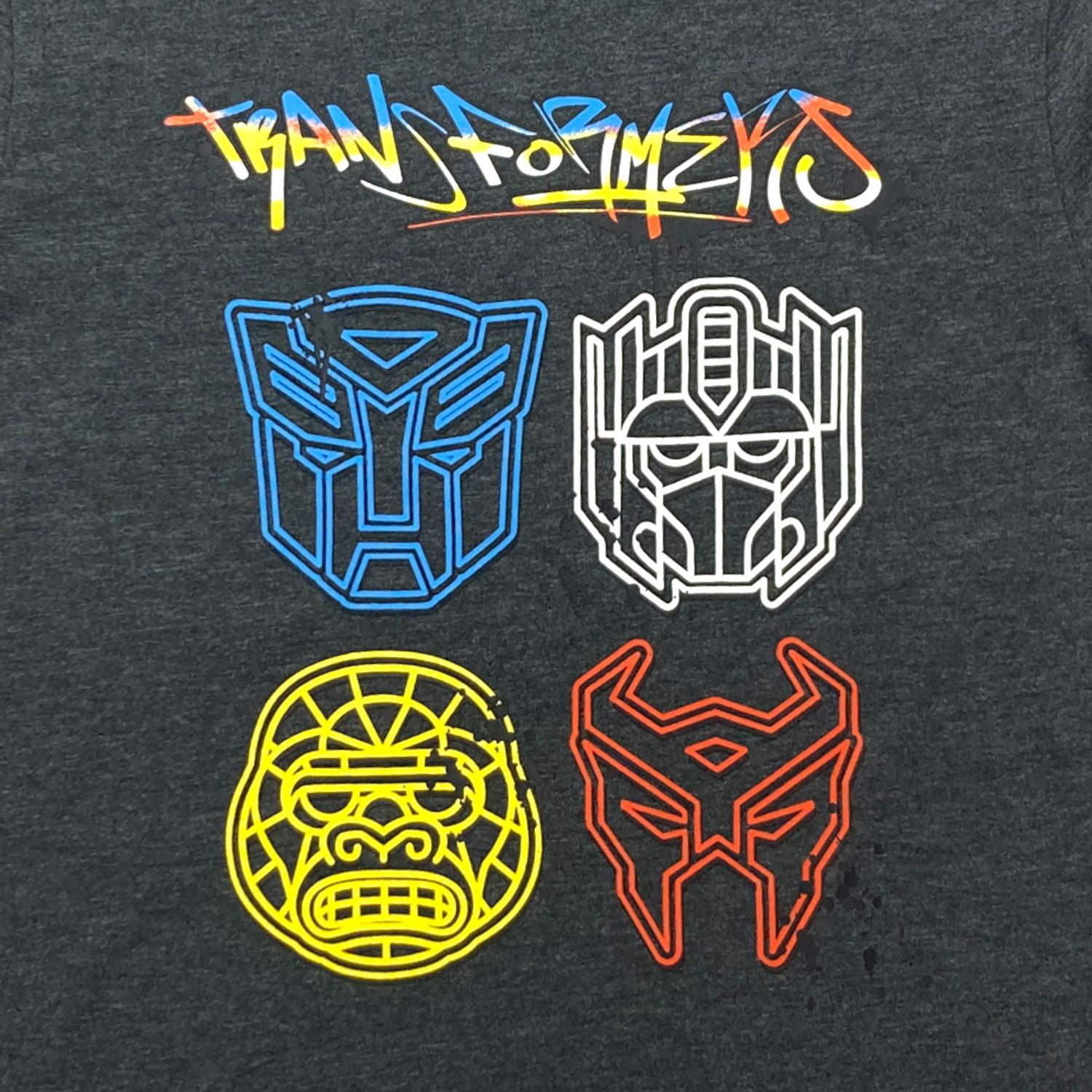 Boy's basic tee shirt. This boys crew neck tee shirt has short sleeves and a trendy print and, Sizes XS to XL