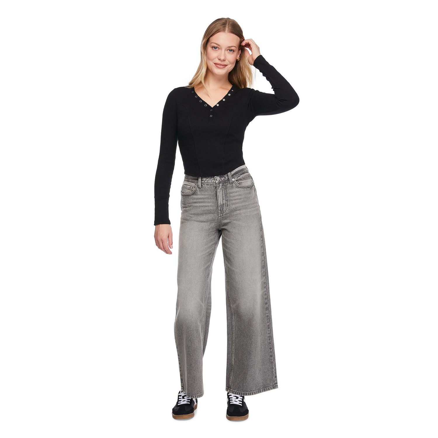 No Boundaries Women's Long-Sleeve Henley T-Shirt