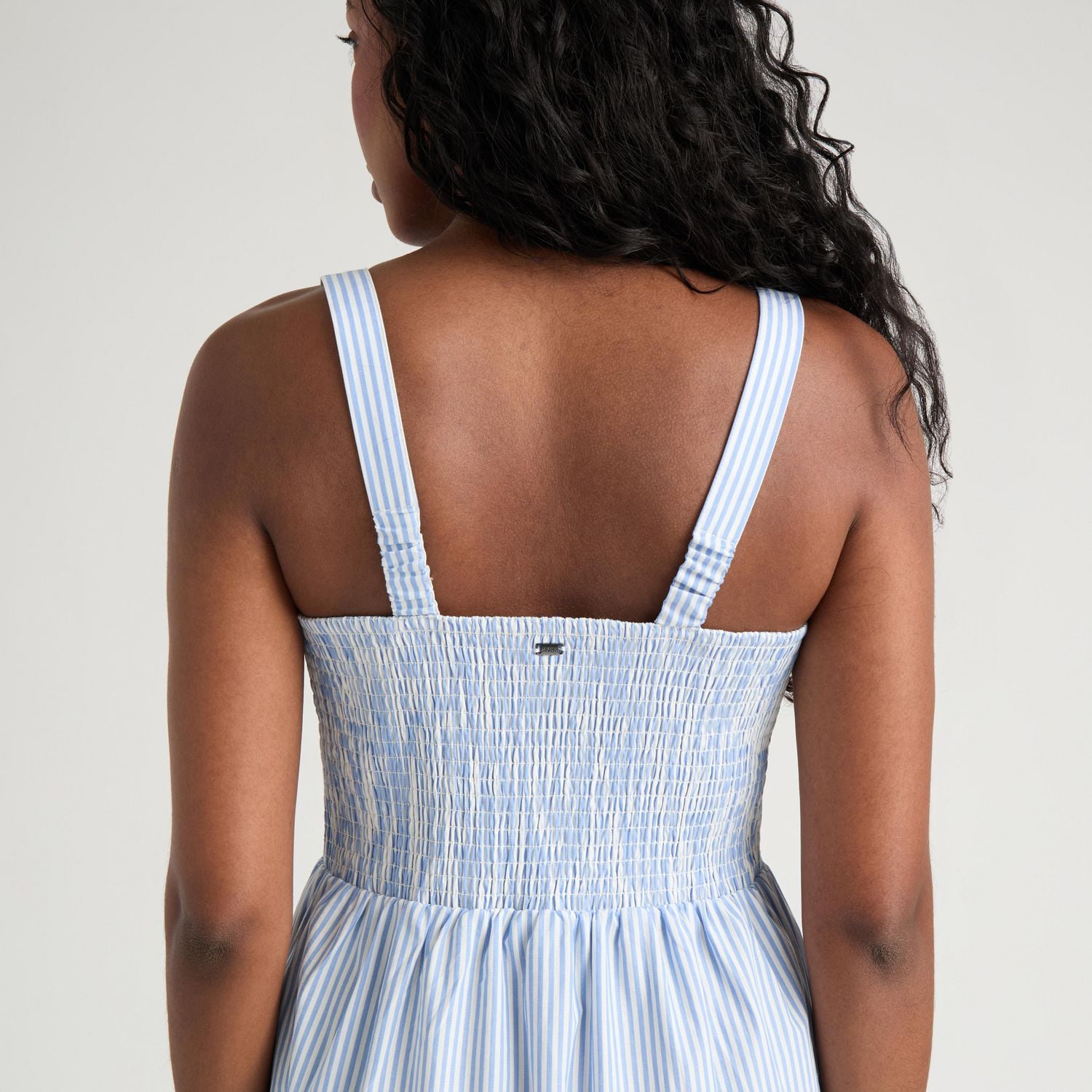 Robe à bretelles et volants avec dos froncé Mexx Maman et Moi