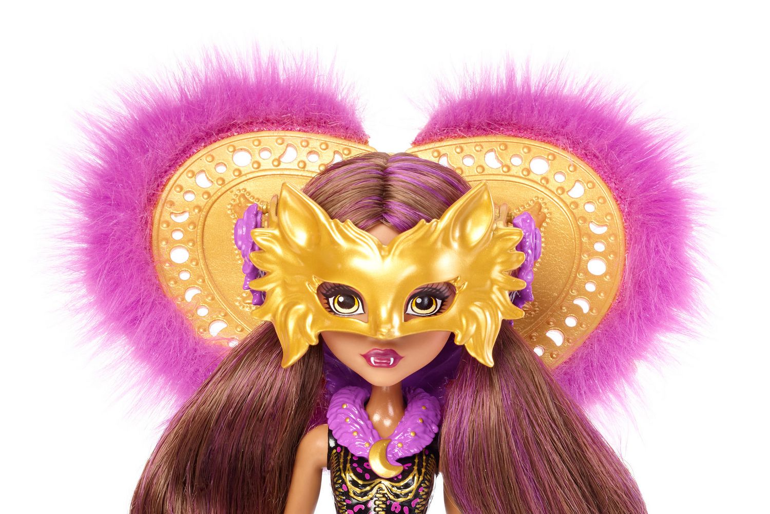 Monster High Ghoul to Wolf Clawdeen Wolf Transformation Doll