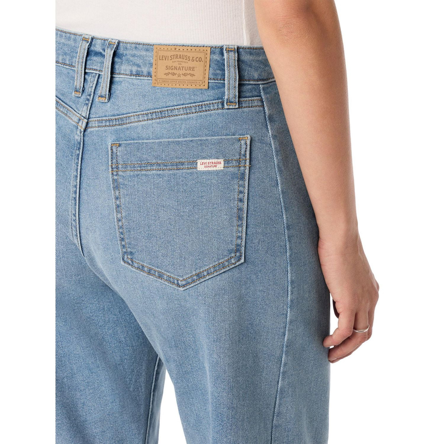 Jean tonneau ancien pour femme Levi Strauss SignatureMC