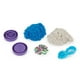 Kinetic Sand, Flowfetti, 113 g de sable à jouer avec des éléments paillettés, jouets sensoriels portatifs pour les enfants à partir de 3 ans. Trousse d'activités – image 4 sur 9