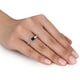 Bague de fiançailles de style solitaire avec diamant noir de coupe princesse 1/2 CT poids total en or blanc 10K – image 4 sur 4