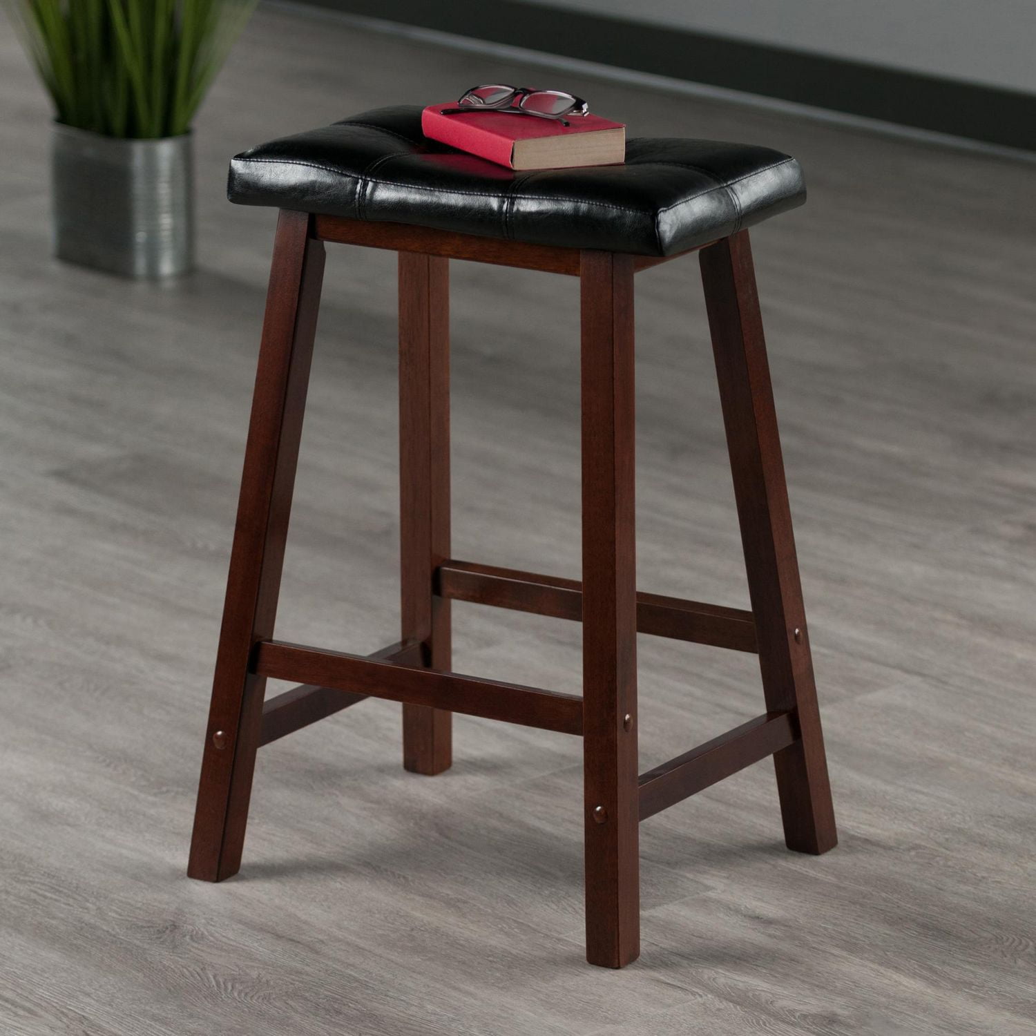 winsome mona 24 saddle stool