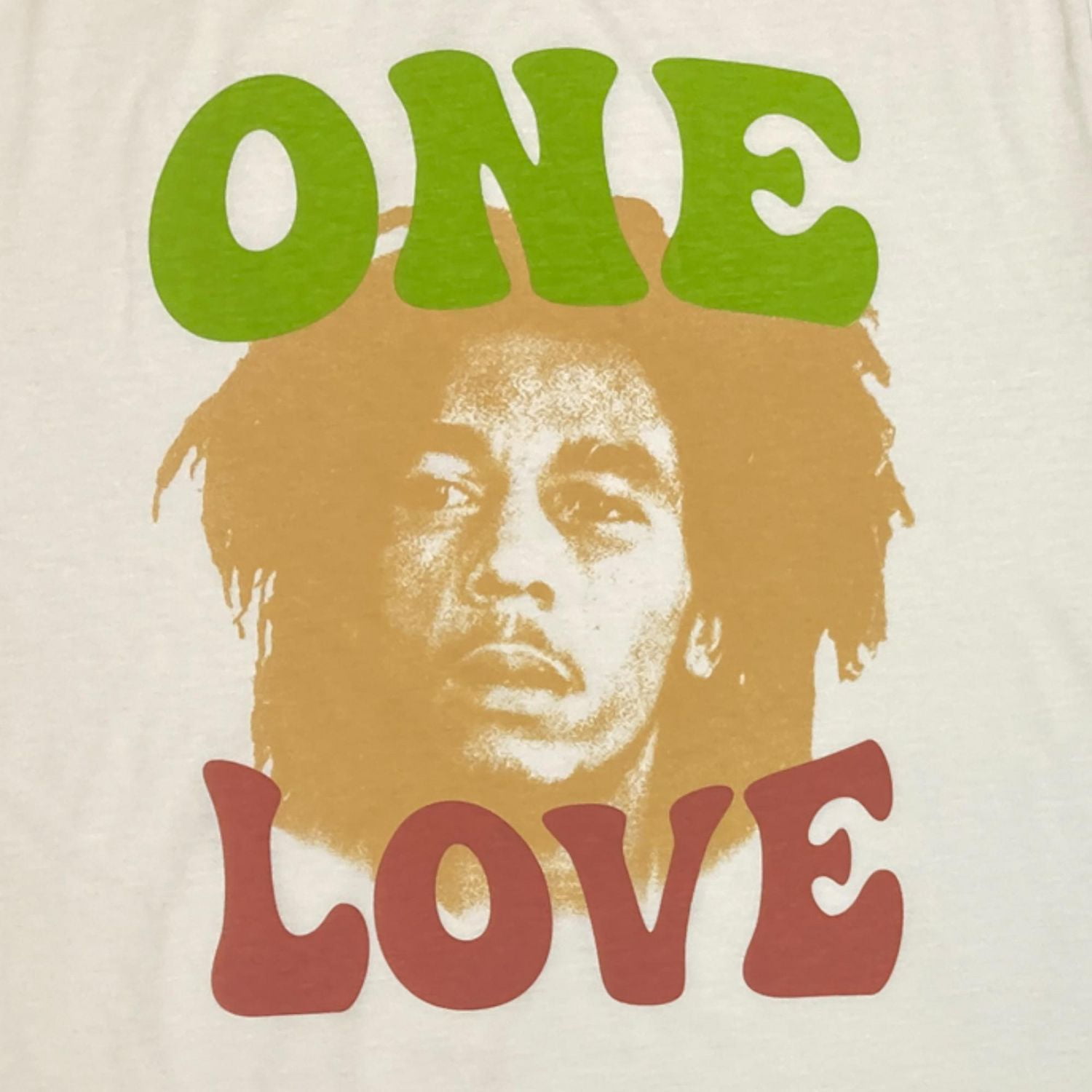 Bob Marley Mens pj set. This pyjama set for men consists of a short sleeve crew neck tee shirt and jaquard knee length shorts with elastic waist band and