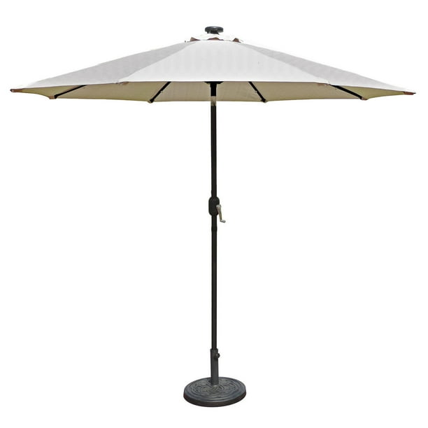 Parasol auto inclinable de style marché  Island Umbrella  à DEL solaires en toile oléfinique de couleur champagne de 2,76 m (9 pi)