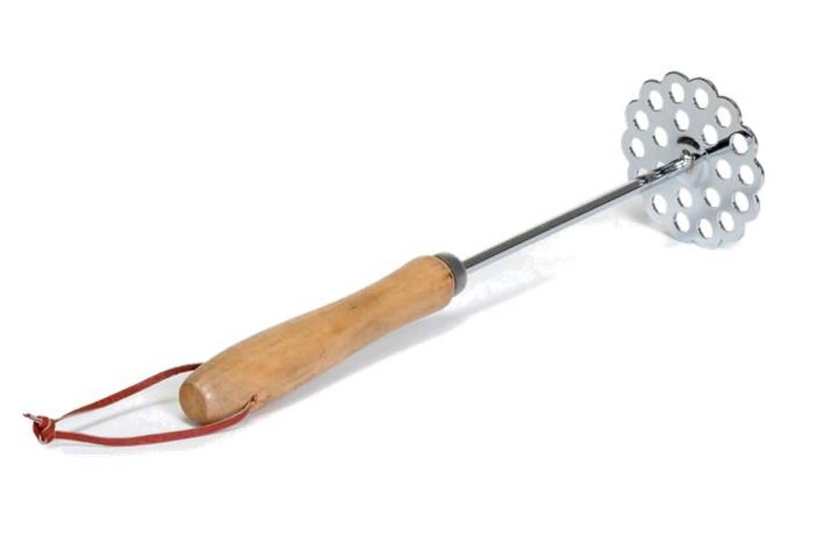 Imusa Chrome Plated Potato/Bean Masher with Wood Handle Walmart Canada