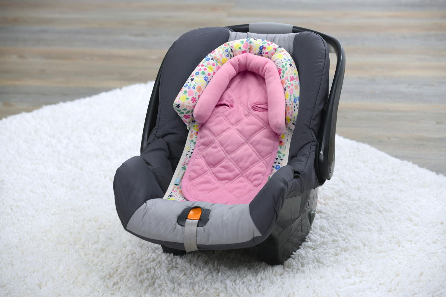 On the Goldbug Floral Duo Head Support Soft and Quilted Fabric