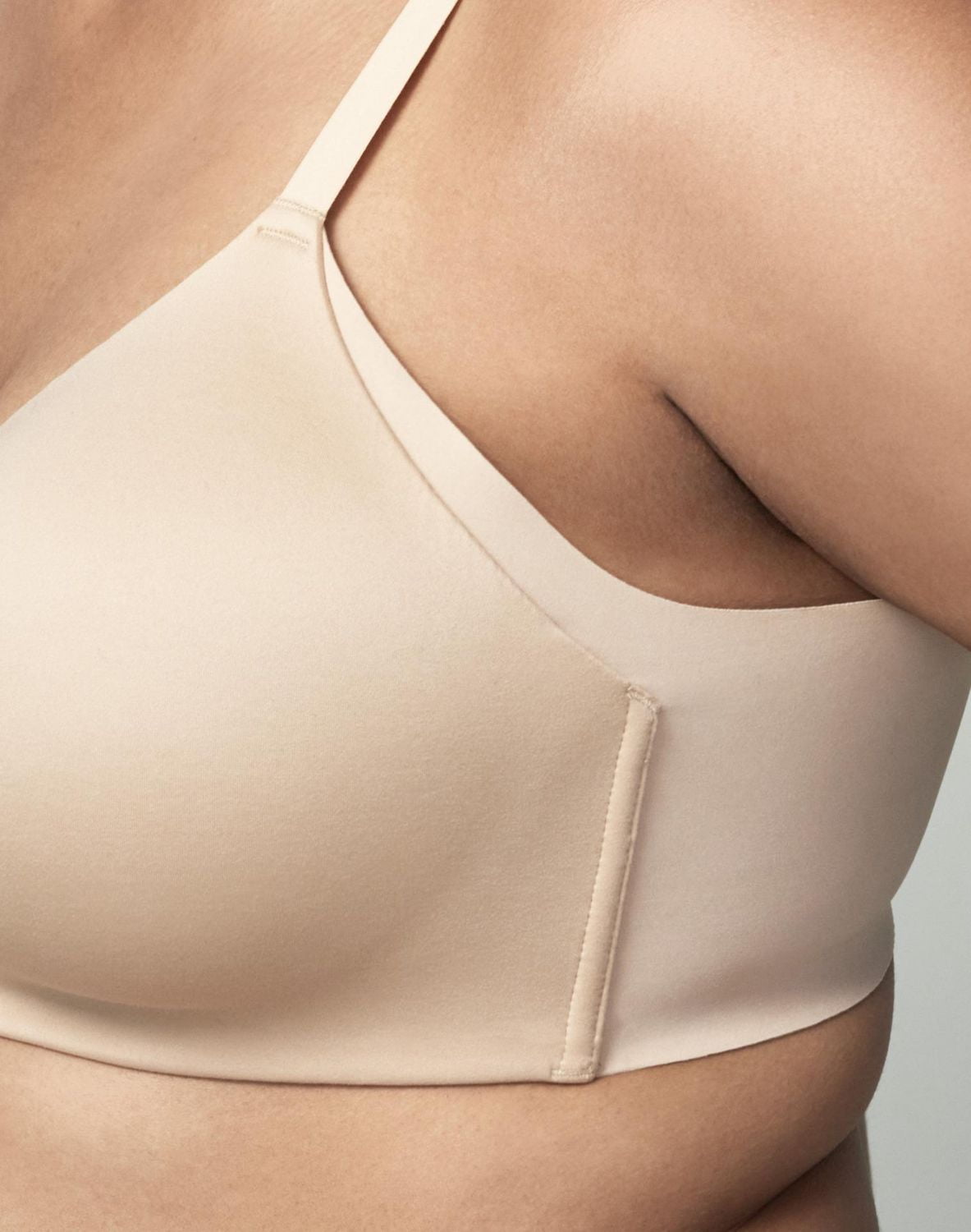 Soutien-gorge WonderBra confortable et lissant sans armatures Tailles 38B - 40DD