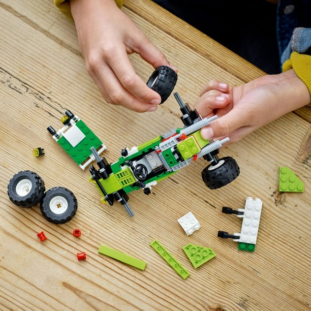 LEGO Creator 3-en-1 Le super robot 31124 Ensemble de construction (159  pièces) Comprend 159 pièces, 6+ ans 