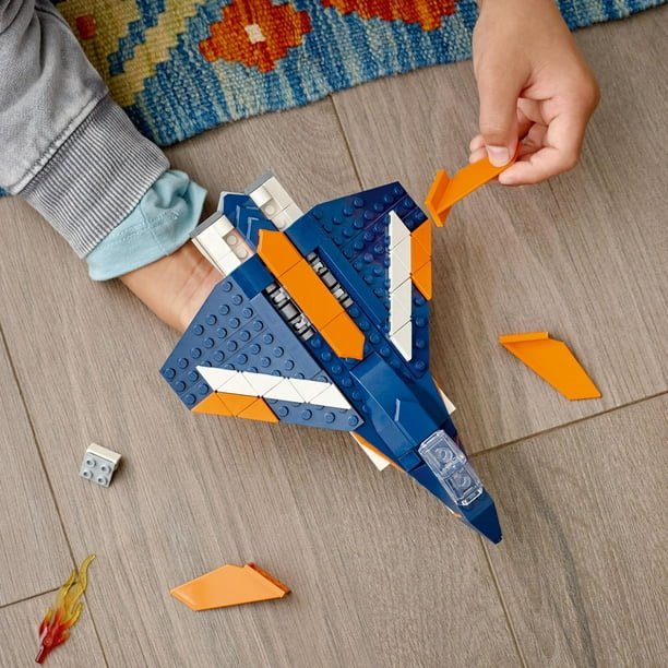 LEGO Creator 3-en-1 L'avion supersonique 31126 Ensemble de construction  (215 pièces) Comprend 215 pièces, 7+ ans 