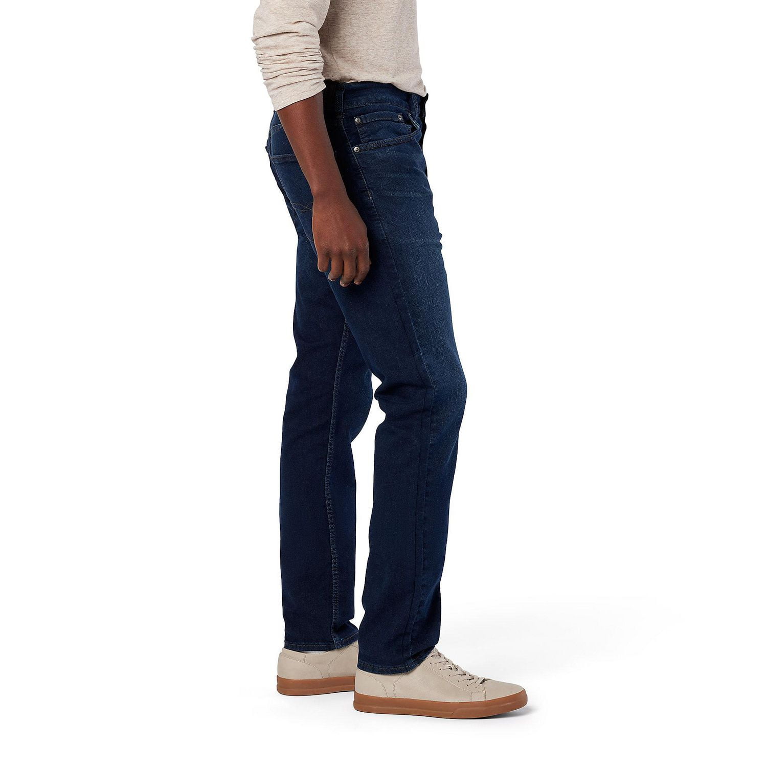 Signature by Levi Strauss & Co.™ Men's Regular Taper Jeans | Walmart Canada