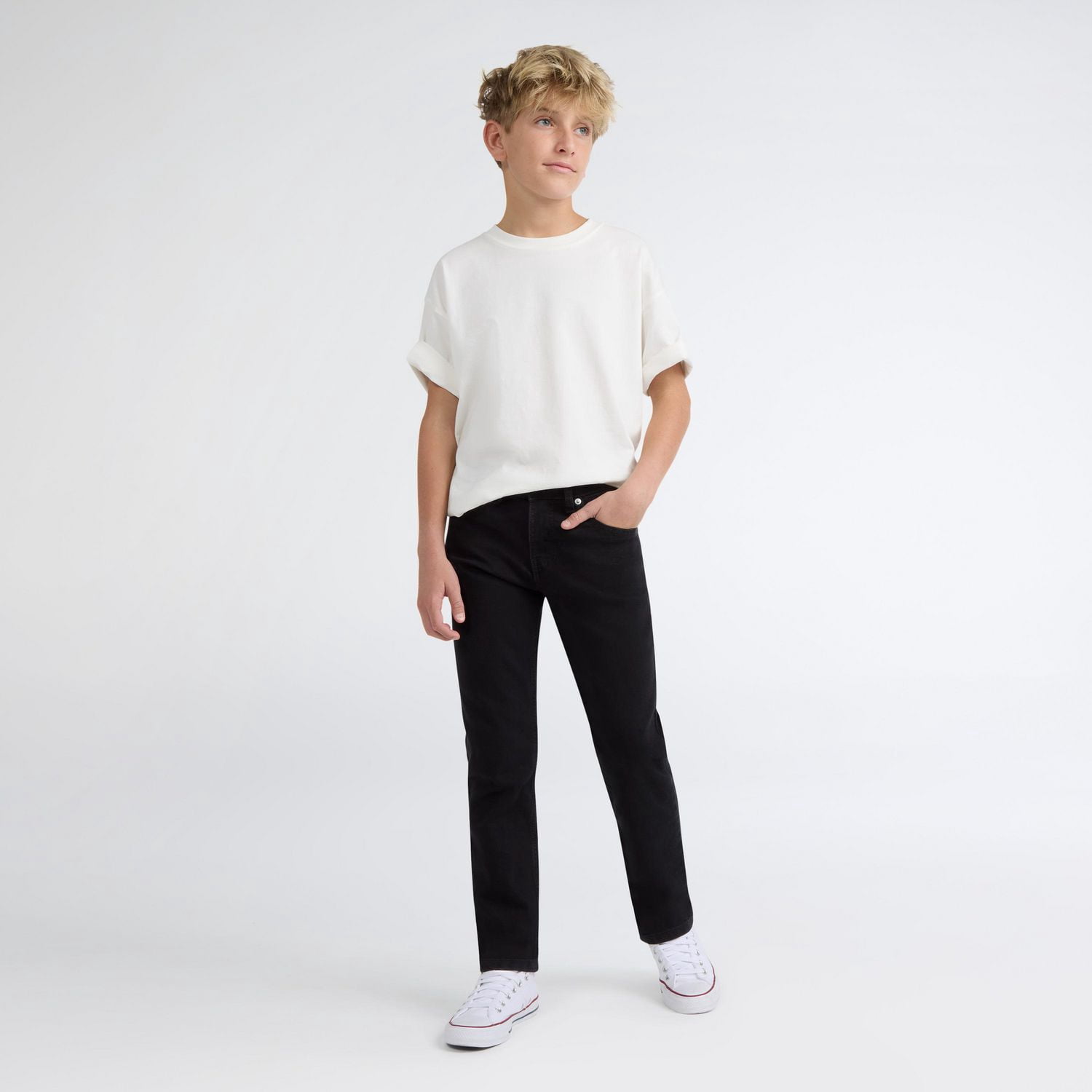 Levi Strauss Signature Boys' Mid-Rise Slim Fit Jeans