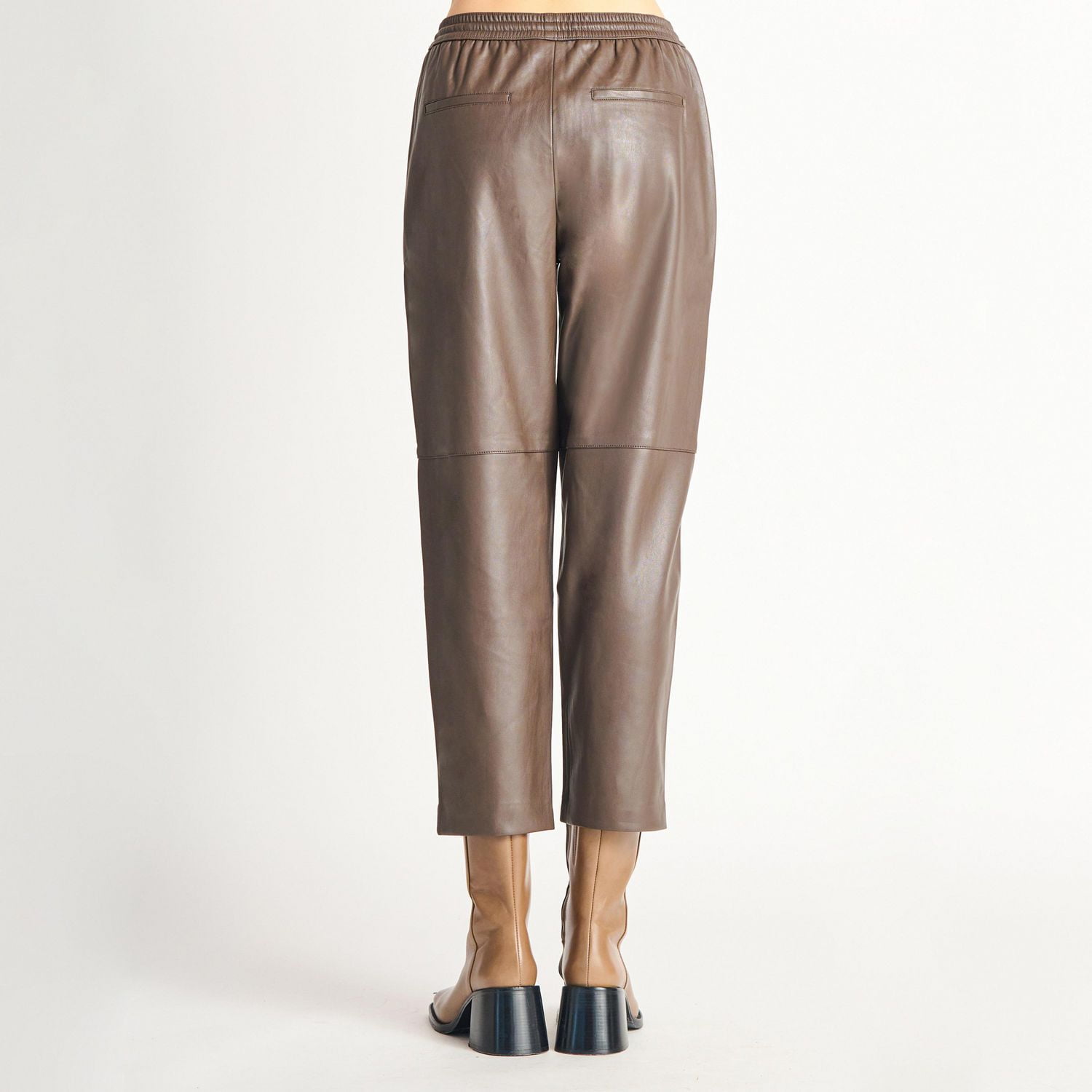 Devoted Women’s Plus size Straight hem faux leather jogger