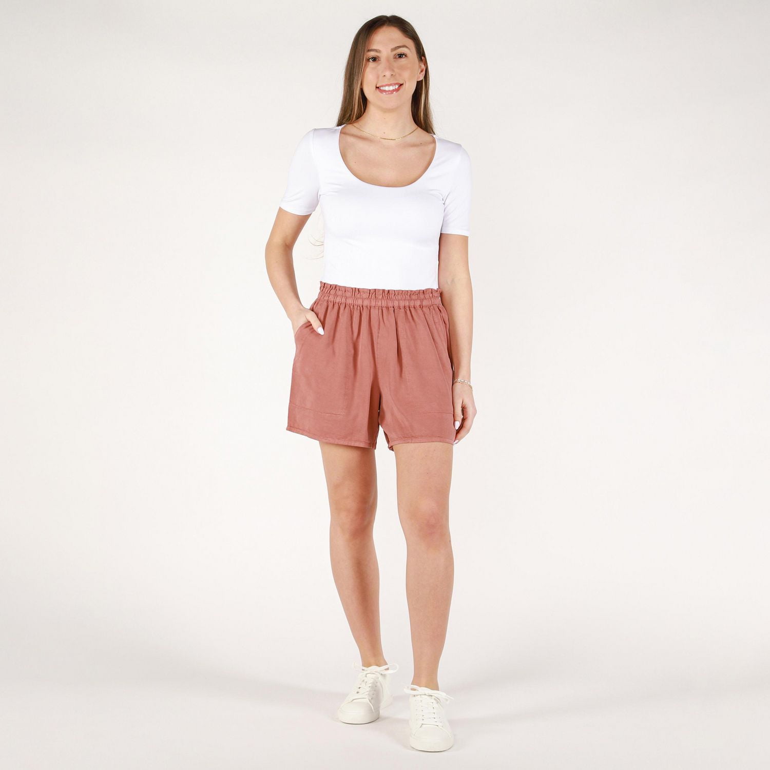 DV Pleated shorts with a shirred elastic waistband
