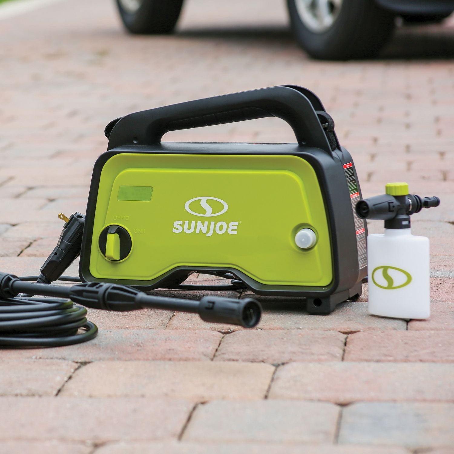 Sun joe spx202c best sale portable cordless pressure washer