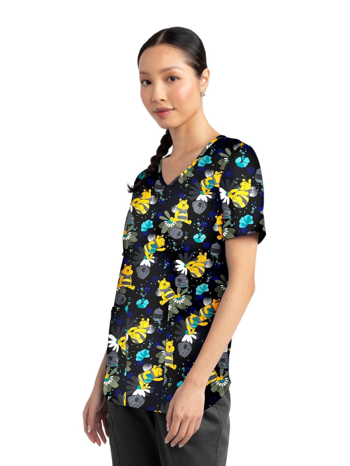 Blouse médicale imprimée Cute As Can Be de la collection Fashion Scrubstar pour femmes, à encolure en V, tailles XS–3XL