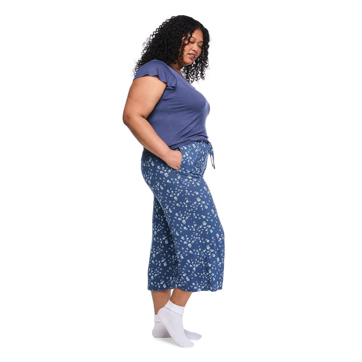 George Women's Plus Two Piece Capri Pajama Set