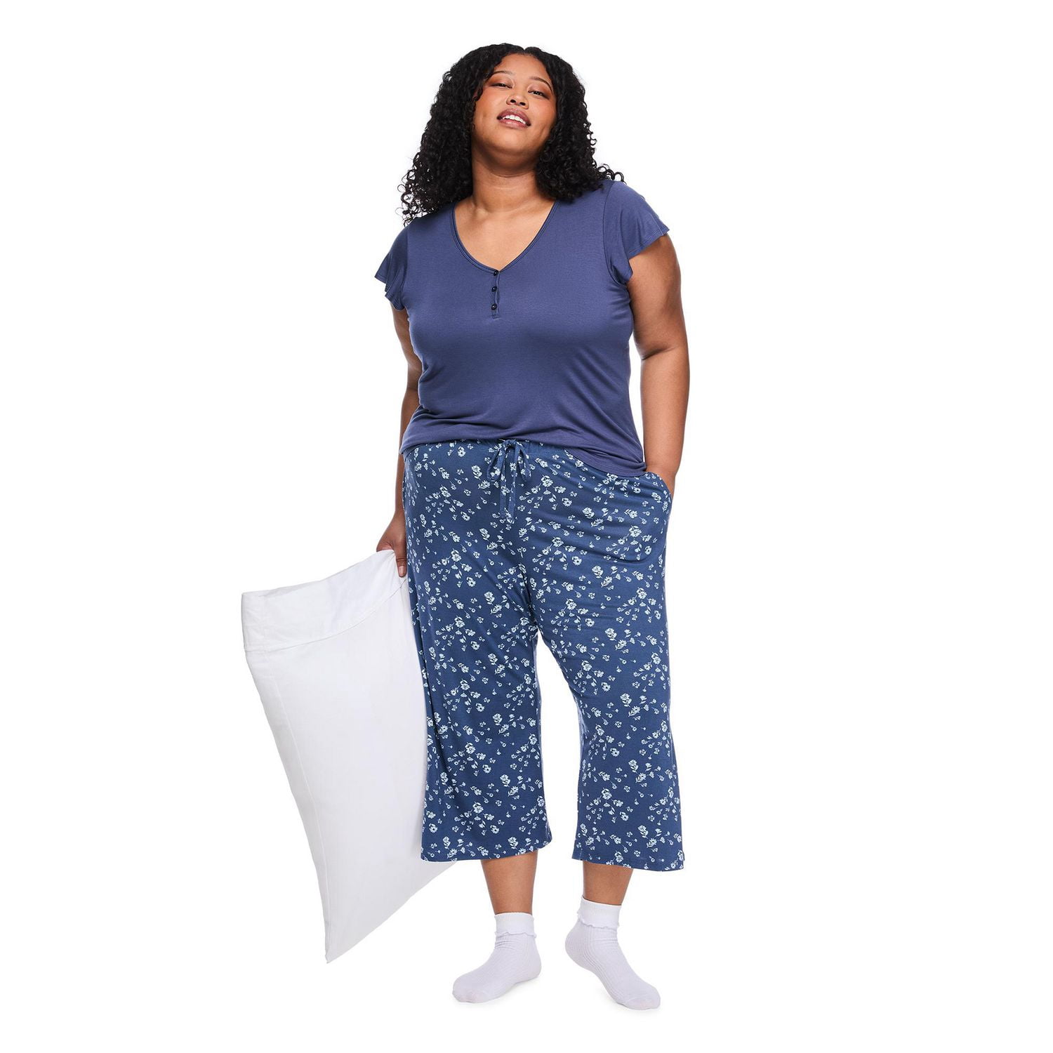 George Women's Plus Two Piece Capri Pajama Set