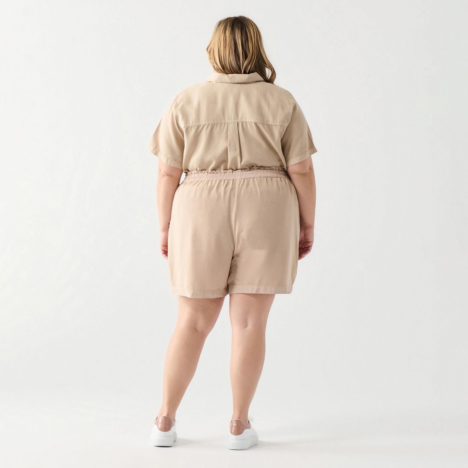 DV Short plissé avec ceinture élastique froncée