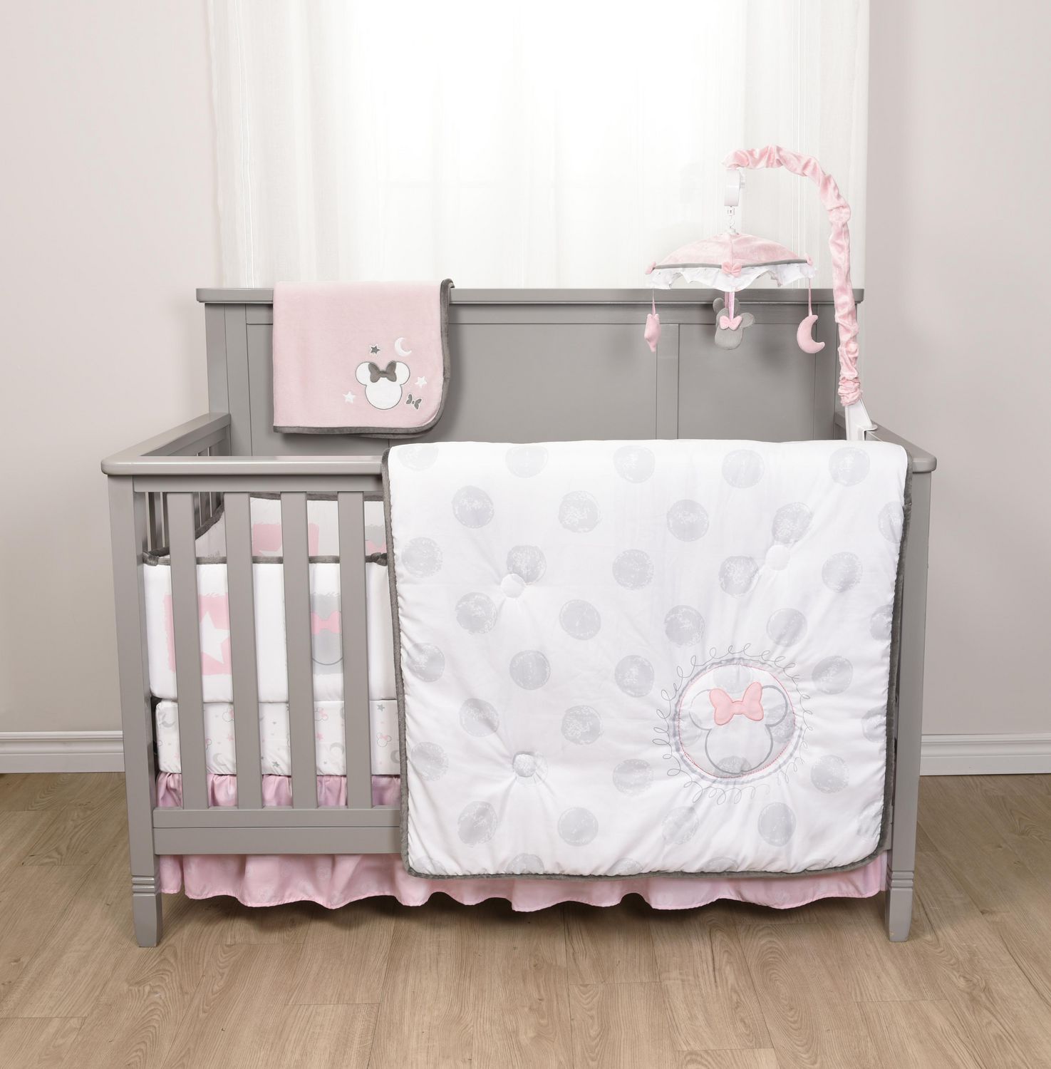 Minnie mouse crib musical hot sale mobile