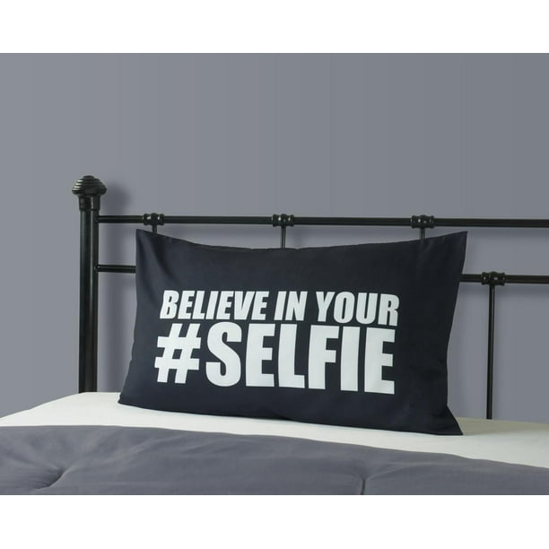 Taie d'oreiller Mainstays Kids à imprimé de crois en toi-même « Believe in your #Selfie »