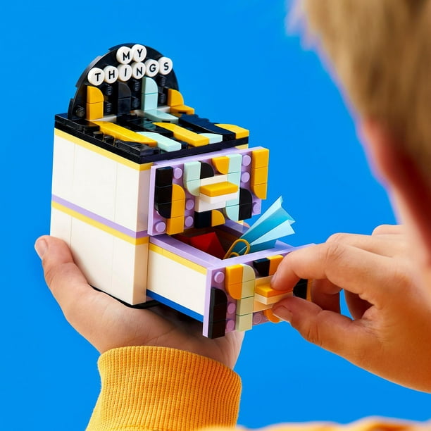 LEGO 41948 Dots Le Porte-Crayons Banane Amusante, Jouet de Construction,  Organisateur de Bureau, Accessoires de Chambre Enfants, Loisir Créatif pour  6 Ans, Multicolore : : Fournitures de bureau
