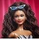 Poupée Barbie Signature, 65e anniversaire, de collection avec cheveux bruns tressés, robe noire et blanche – image 3 sur 6