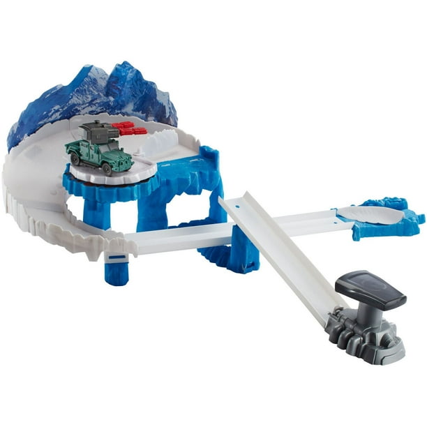 Fast & Furious Street Scenes Runaway Heist Playset – Die-Cast Car, Launcher & Diorama For Movie Action