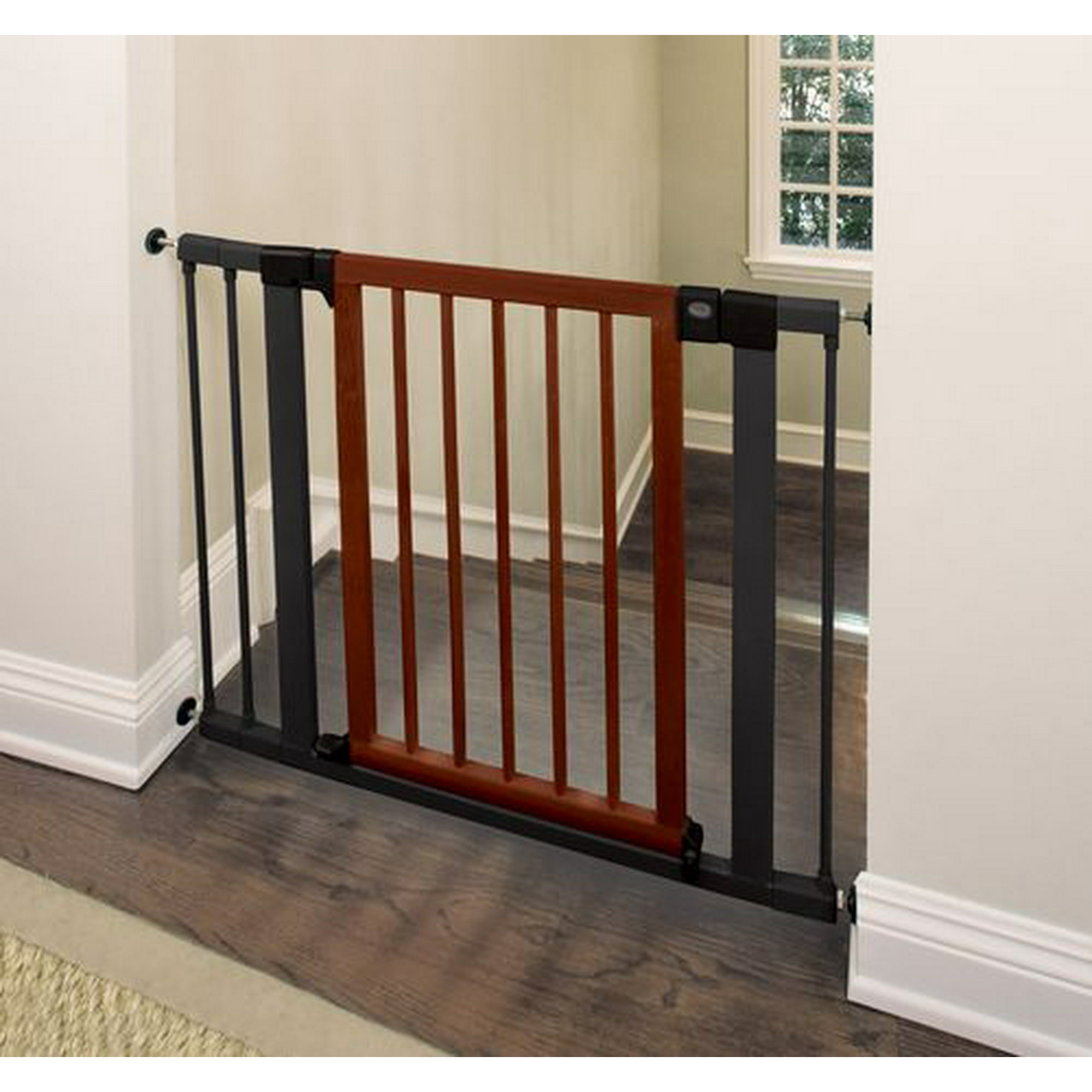 Munchkin® Wood Steel Designer Gate