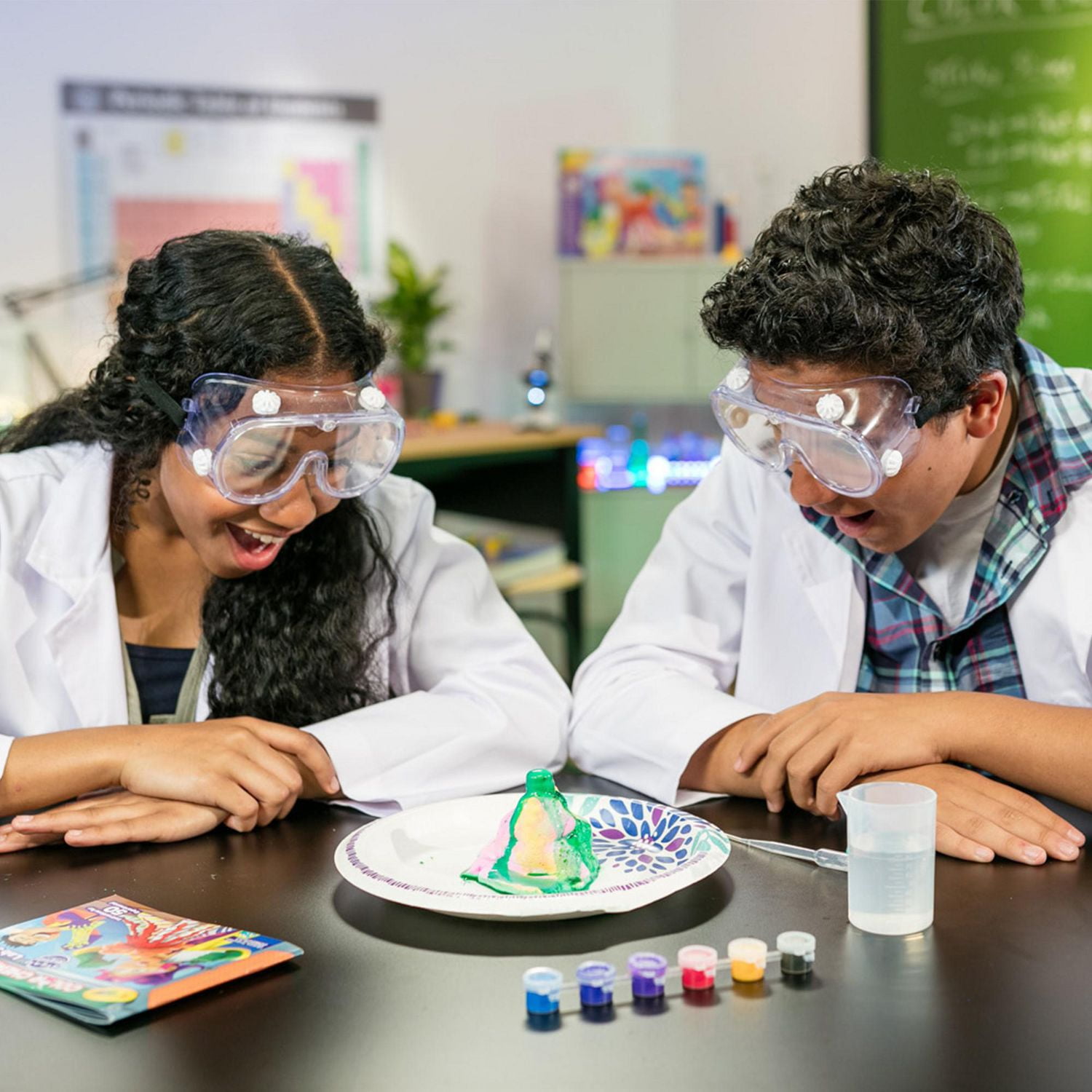 Crayola Colour Chemistry Lab Set Kit can make 16 experiments Walmart