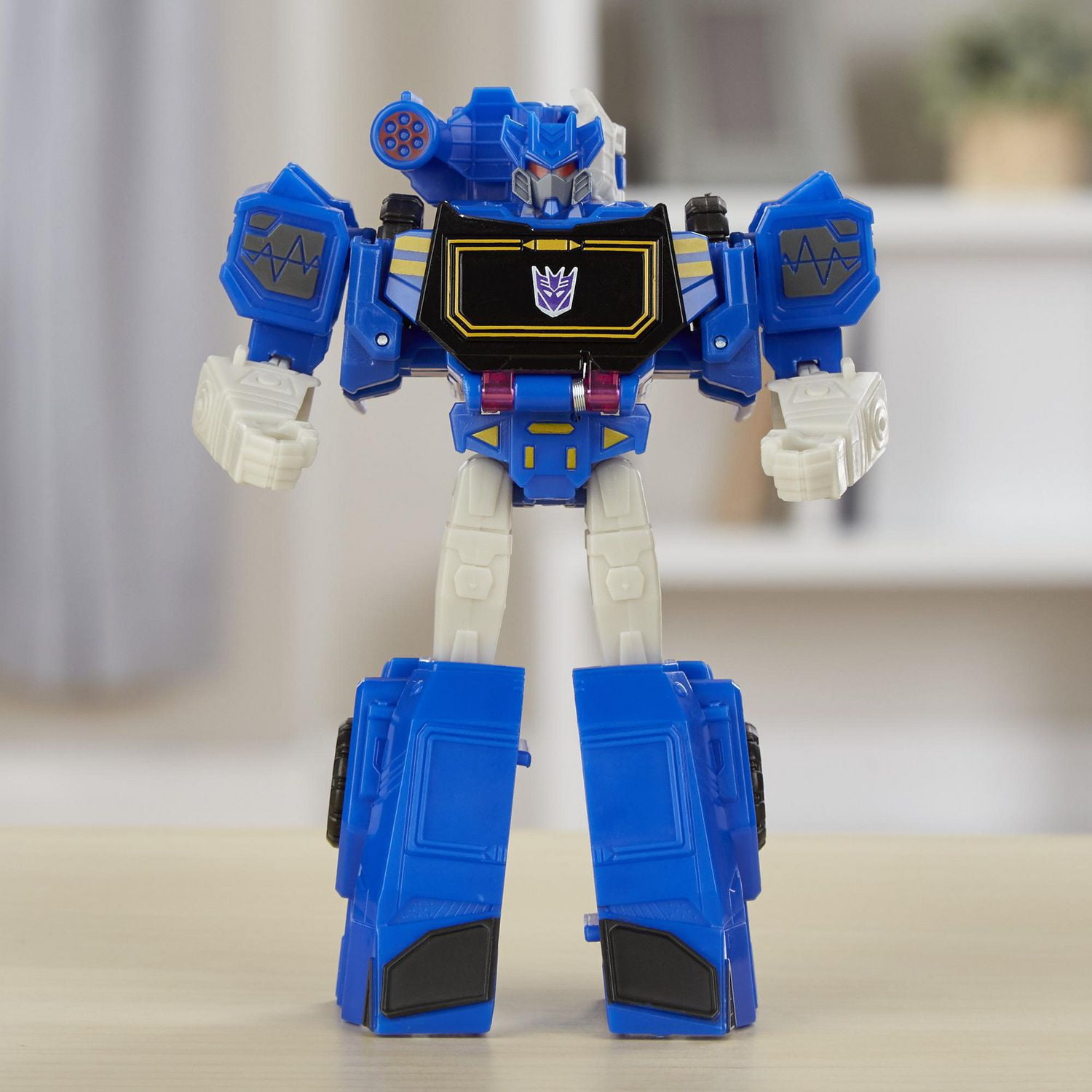 Transformers cyberverse warrior clearance class soundwave