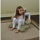 Chaise en peluche Cuddly ComfeezMC de Cloud B - tortue – image 5 sur 5