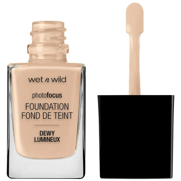 WetNWild Photo Focus Dewy Foundation, WNW Dewy Foundation