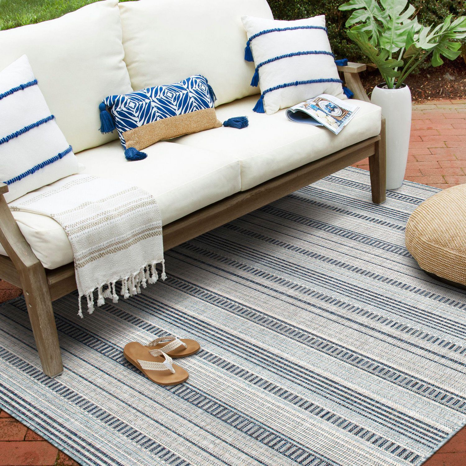 Hayweld Vanilla White And Blue Woven, Coordinating Outdoor Rugs And Pillows
