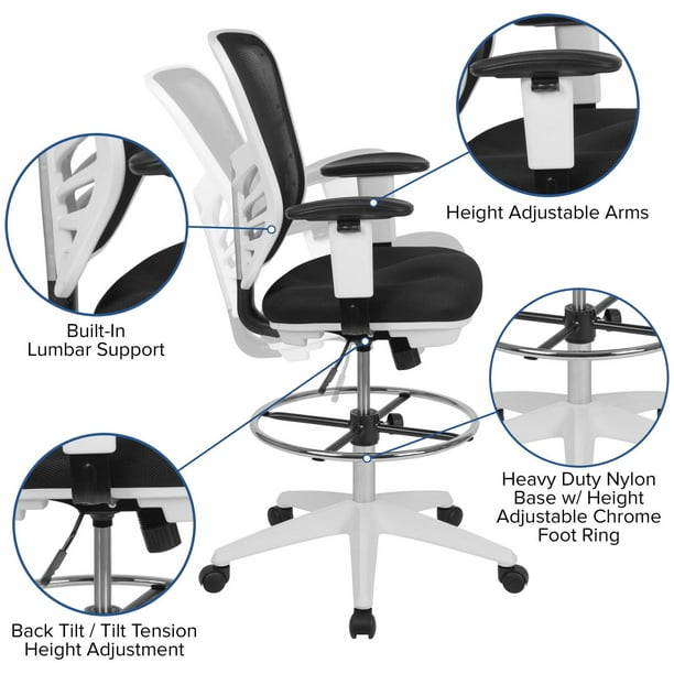 Chaise de dessinateur ergonomique en maille noire à dossier mi-hauteur avec  repose-pieds chromé réglable, accoudoirs réglables et cadre blanc 
