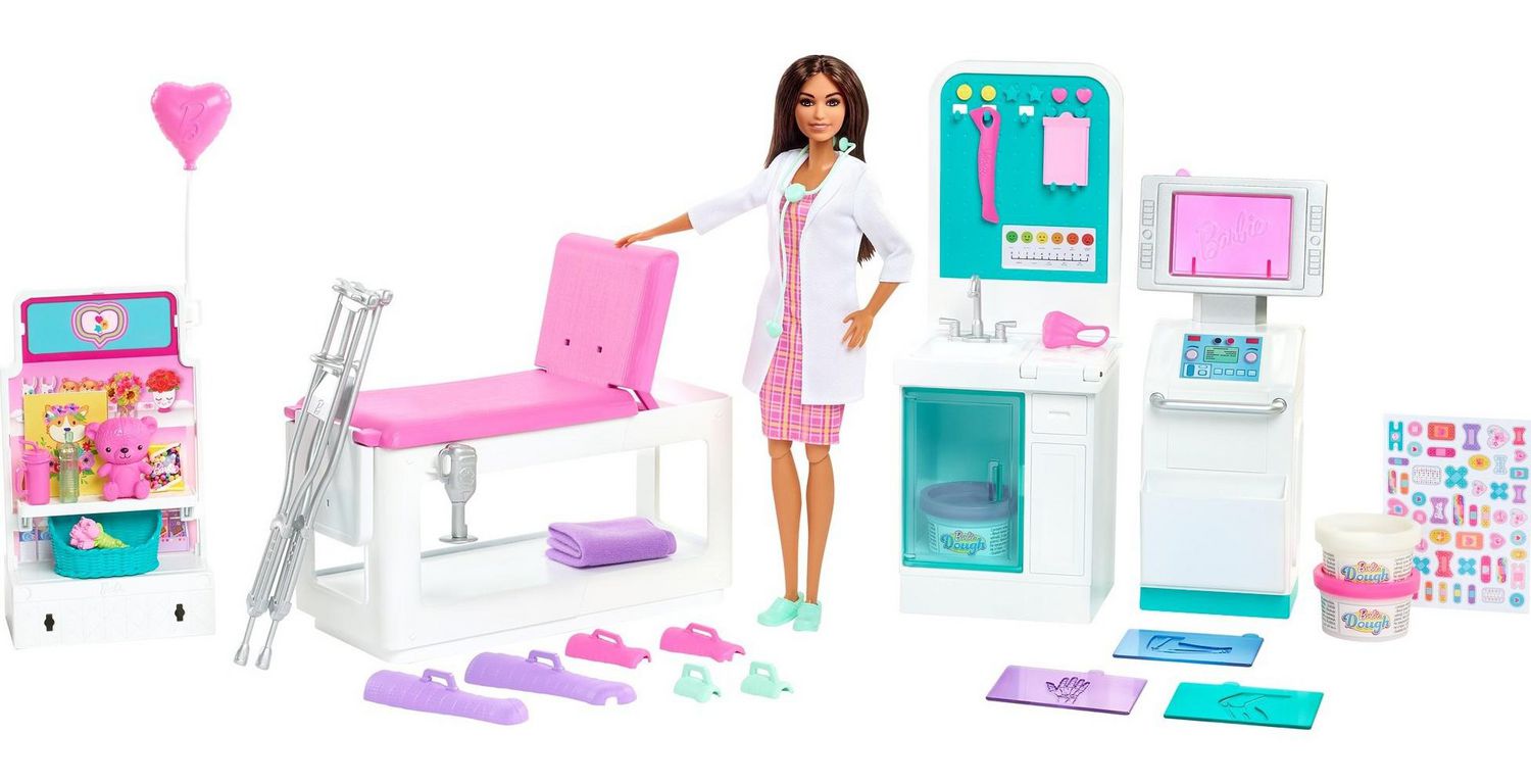 Barbie - Coffret Clinique De Barbie Avec Poupée Docteur Brune Et Plus De 30  Éléments à Prix Carrefour