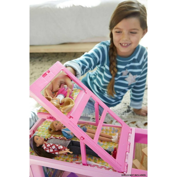 Barbie Camper DreamCamper 3 en 1 - Transforme le campeur avec piscine,  camion et bateau - 60 accessoires Barbie - Jouets et cadeaux pour enfants :  : Jeux et Jouets