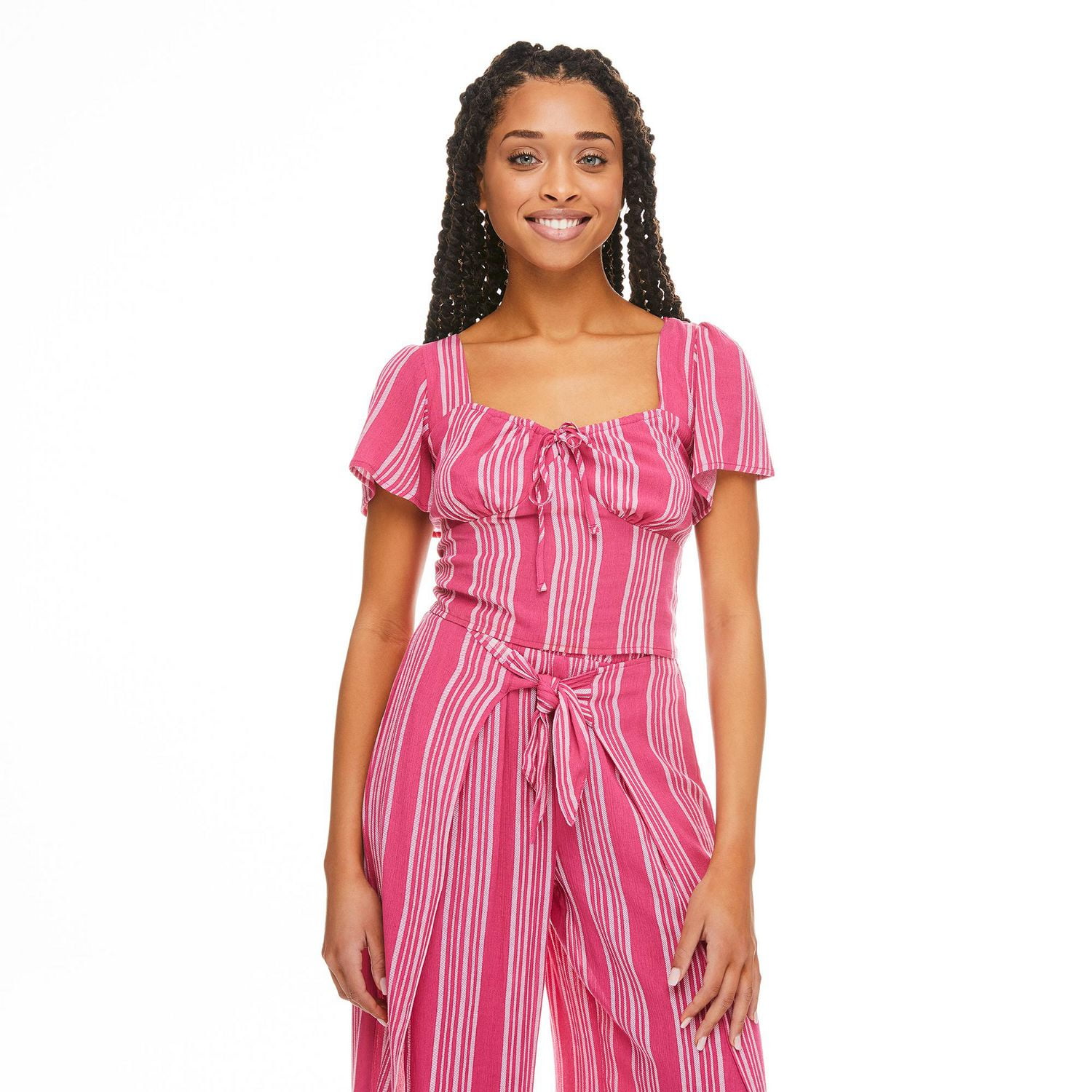 No Boundaries Women's Flutter Sleeve Top