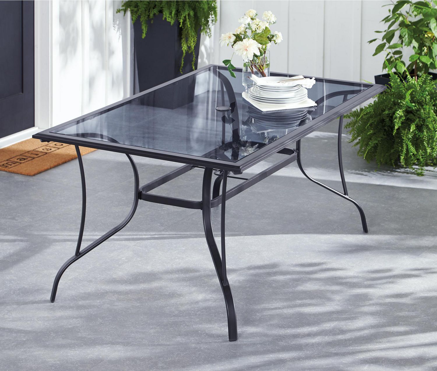 Mainstays Charleston Dining Table, Tempered glass tabletop