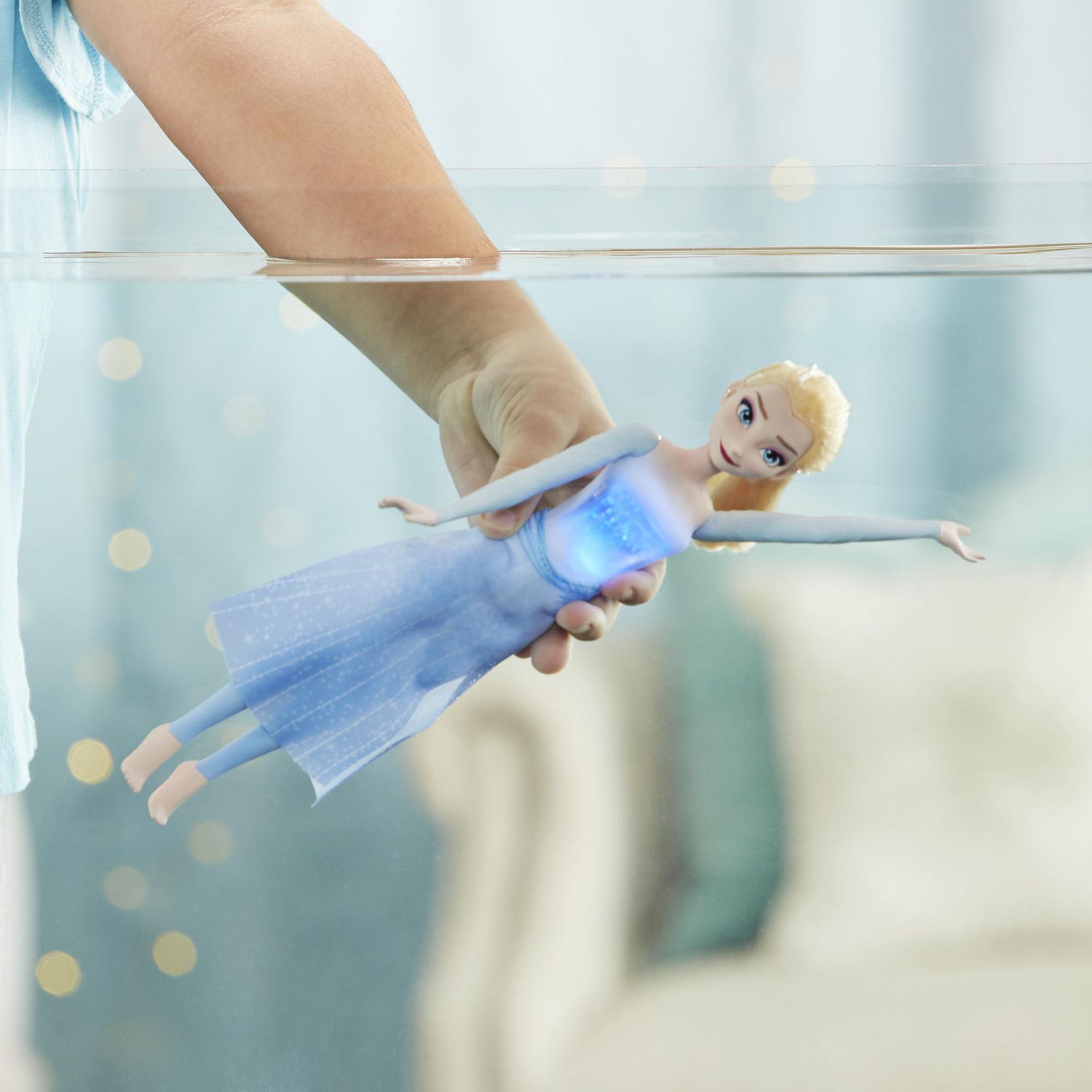 elsa water toy