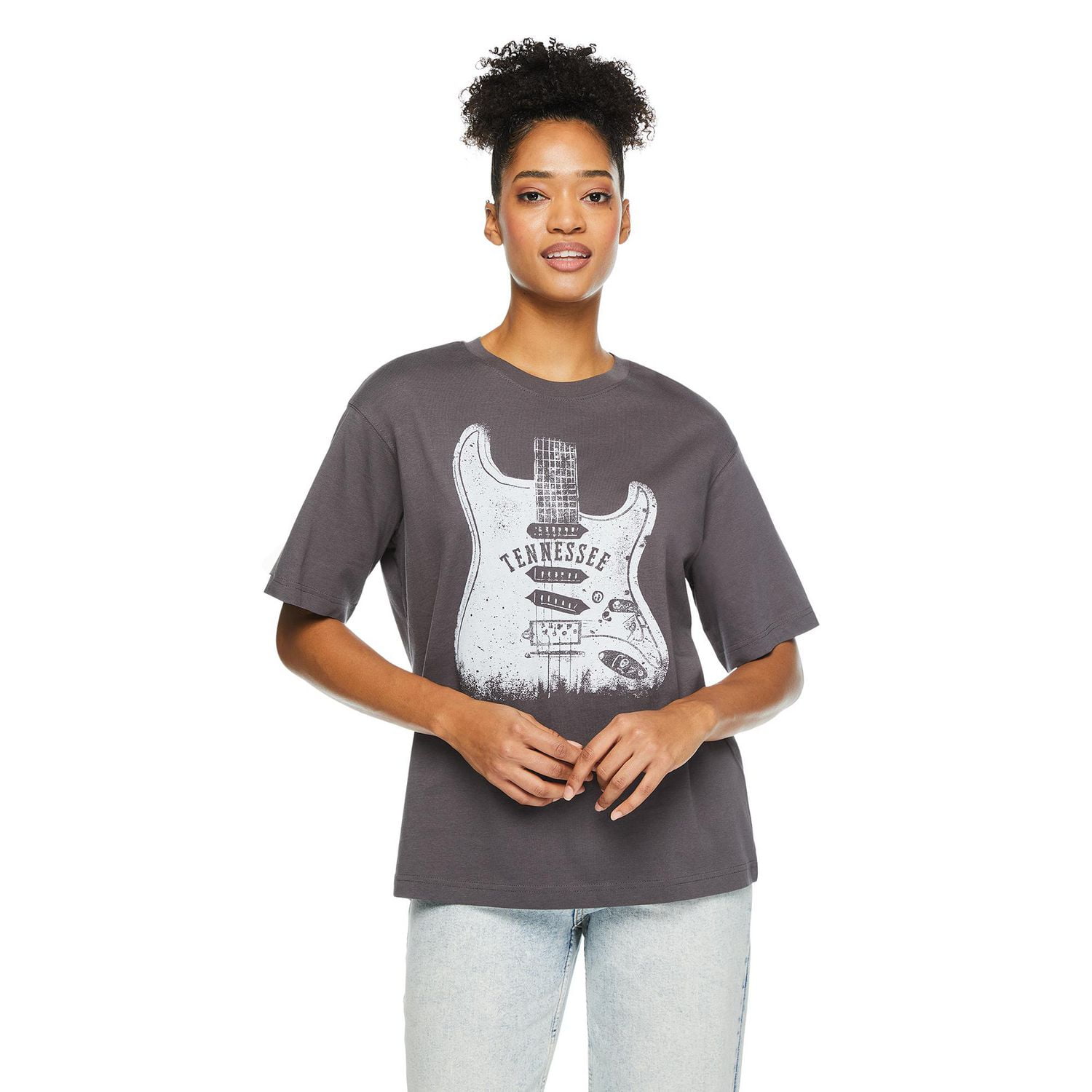 No Boundaries Women's Oversized Tee, Sizes XS-XXL