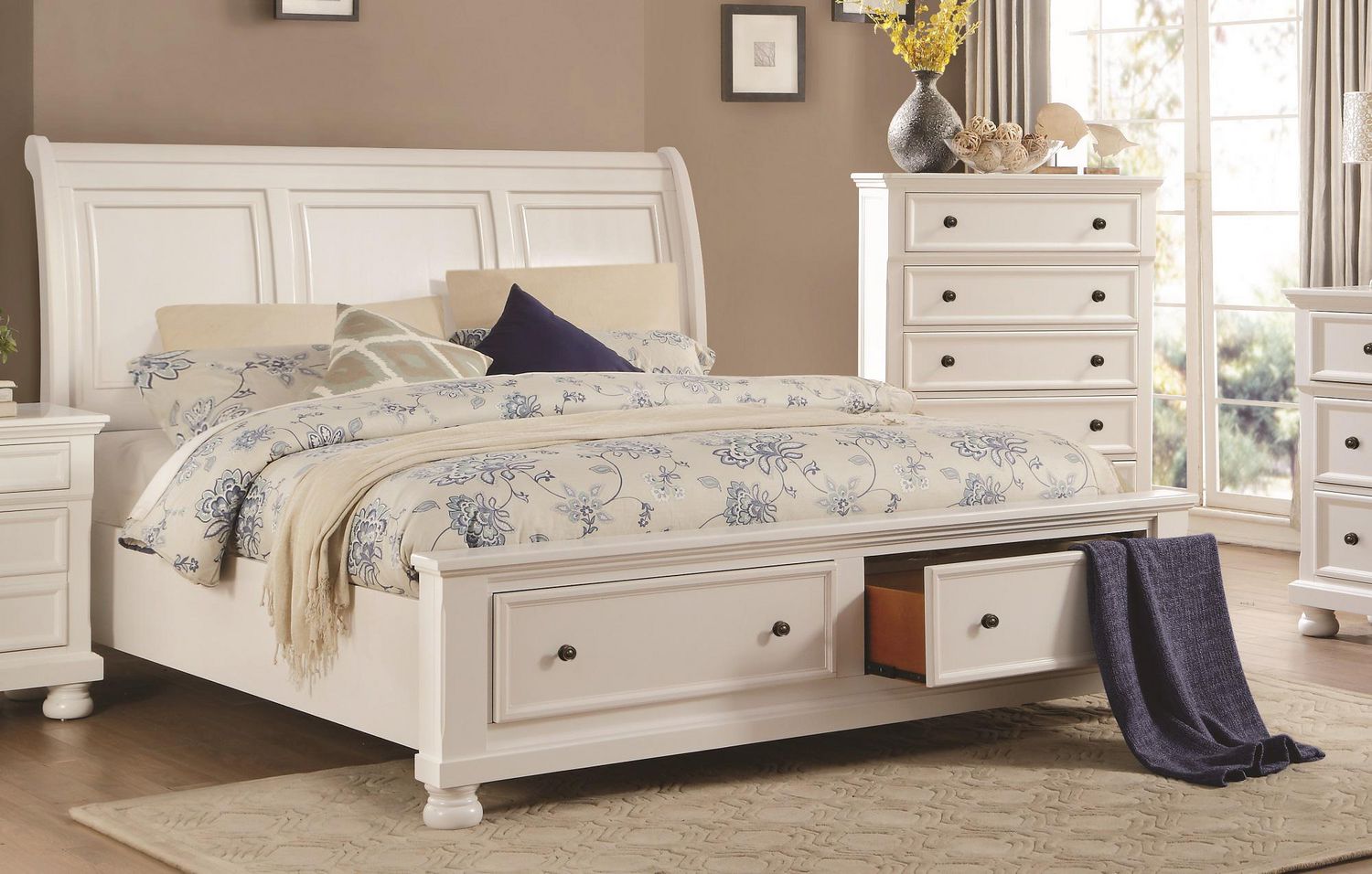Topline Home Furnishings White Queen Size Bed | Walmart Canada